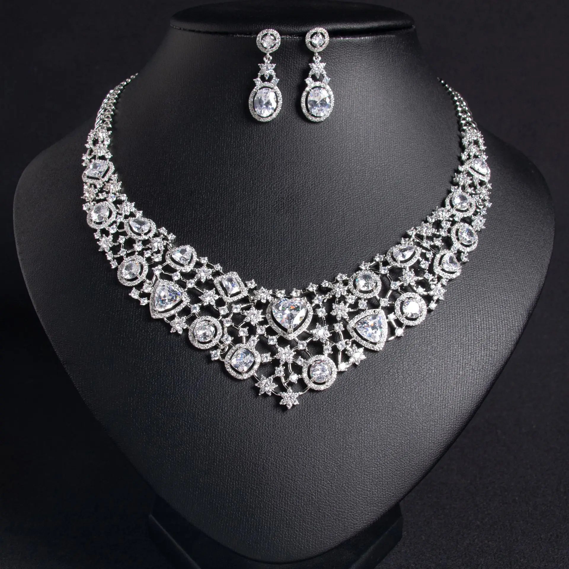Luxurious High Shine Zirconia Bride Jewelry Set with Elegant Earrings and Necklace for a Regal Wedding Appearance